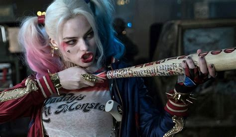 margot robbie sexy pic|Suicide Squad: Sexy Margot Robbies 7 HOTTEST scenes of all。